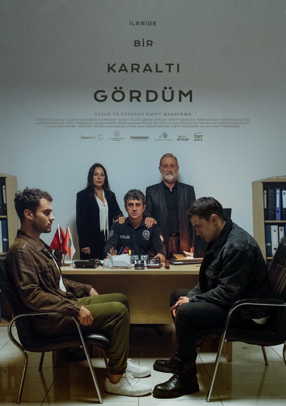 İleride Bir Karaltı Gördüm 